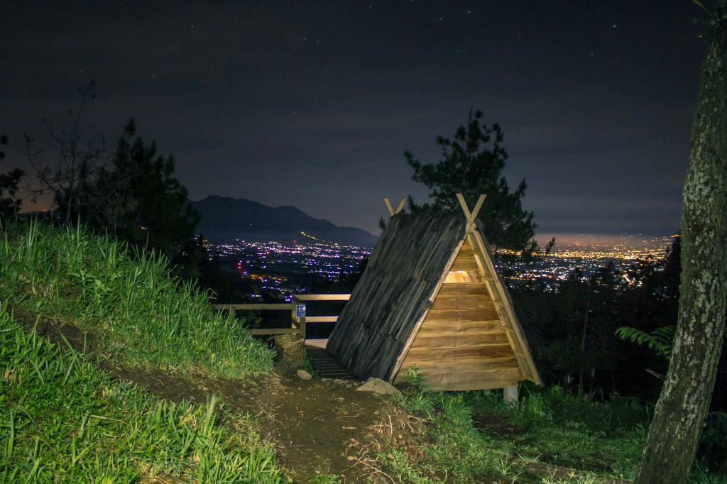 Papandayan Camping Ground Hotel Cileuleuy Buitenkant foto